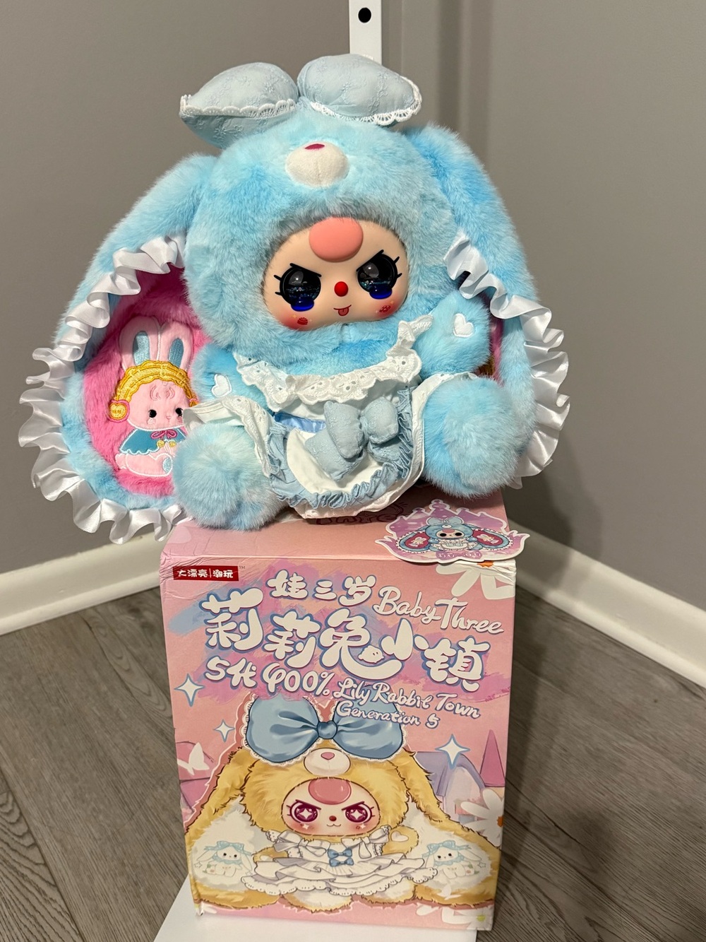 Baby Three 400% Lily Rabbit Town V5 Glitter/Cry Eye Plush Figure w/ Box & Card